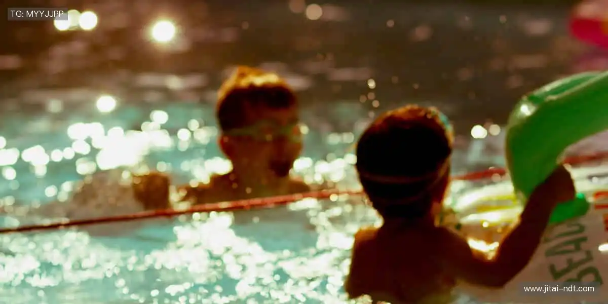 📱弹幕狂欢，实时互动！你的声音，让直播更有温度！